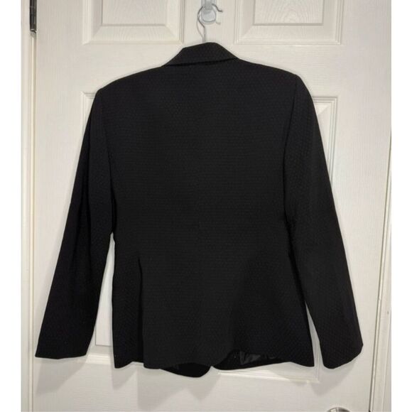 Le Suit Blazer size 4 petite - Picture 2 of 4